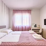 Barmel Apartment